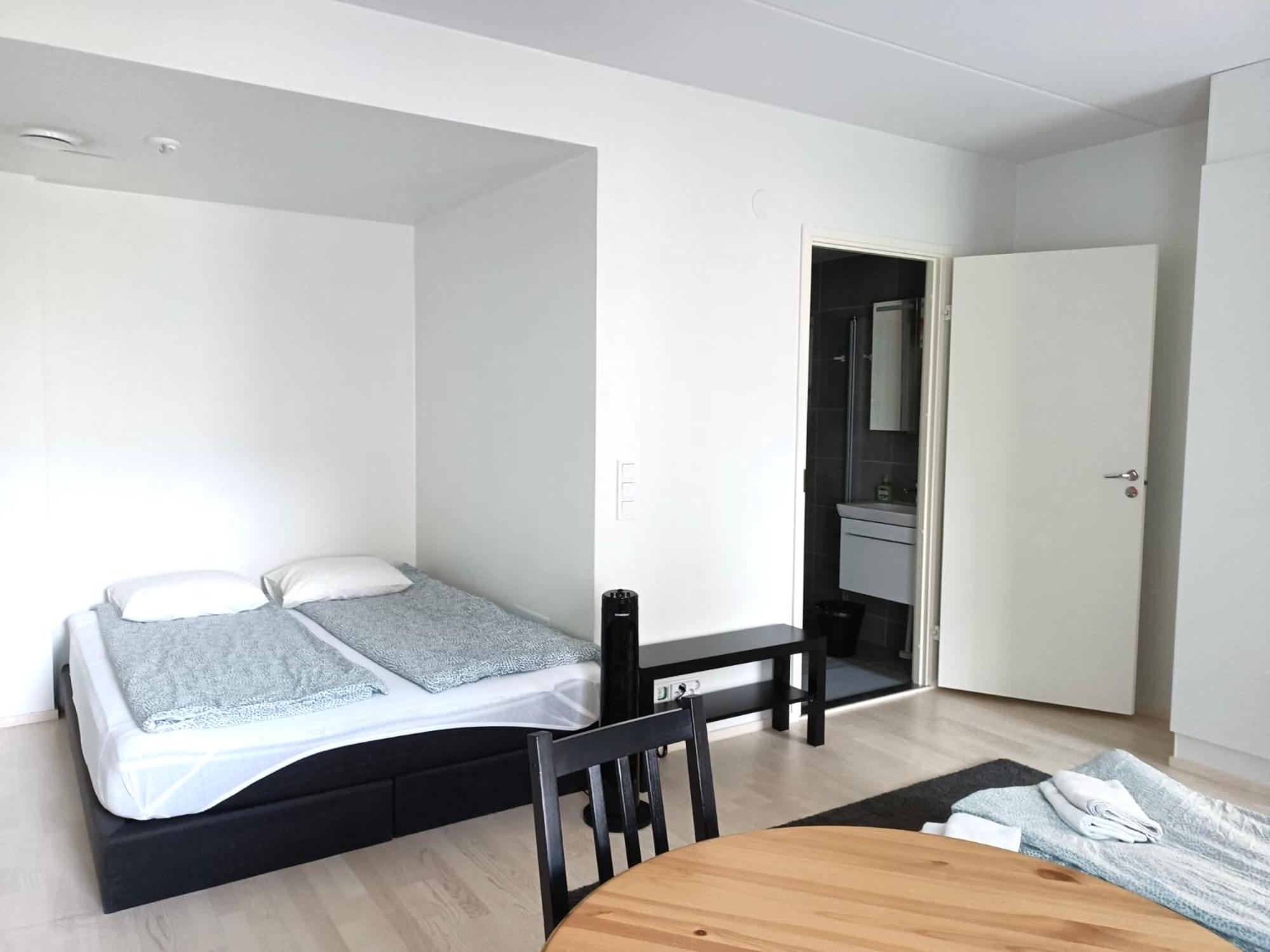Easy Stay Rooms & Apartments Near Airport Вантаа Екстер'єр фото