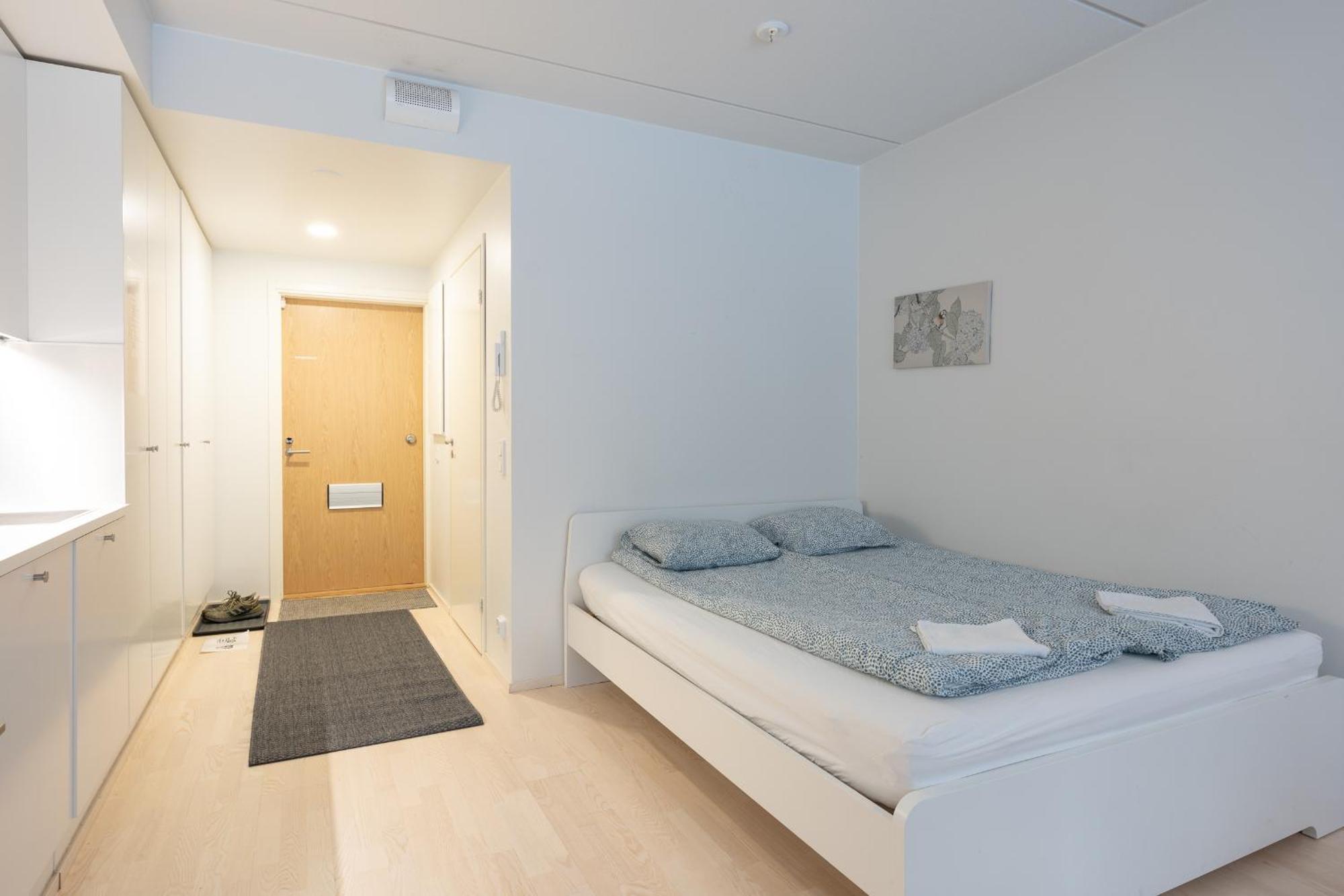 Easy Stay Rooms & Apartments Near Airport Вантаа Екстер'єр фото