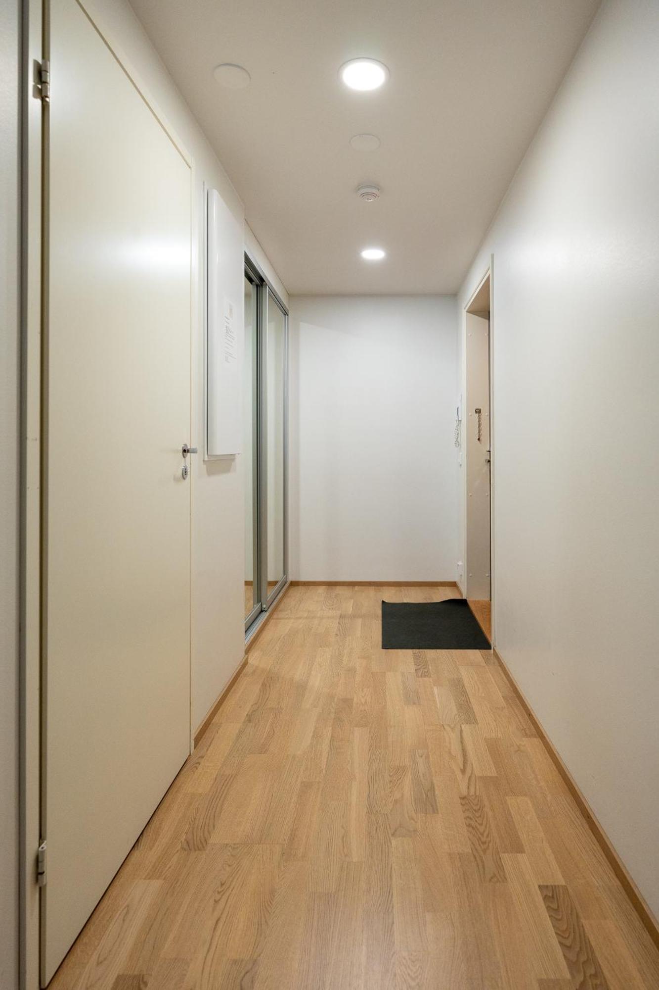 Easy Stay Rooms & Apartments Near Airport Вантаа Екстер'єр фото